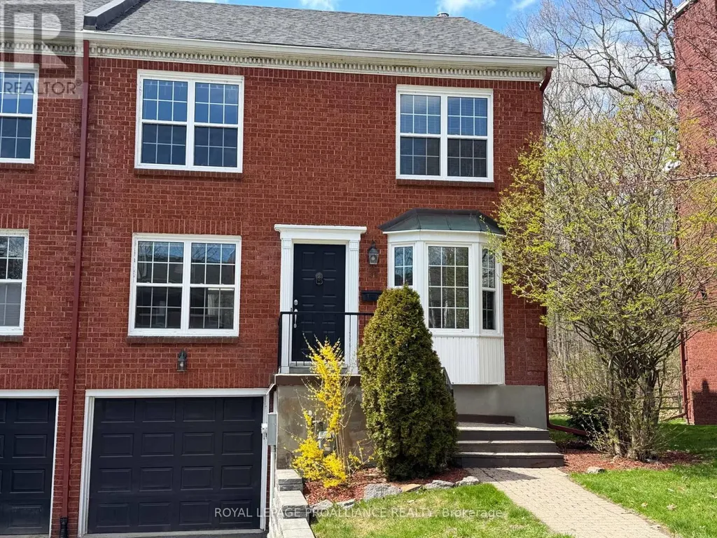 39 Country Club Place Brockville ON K6V 6T8