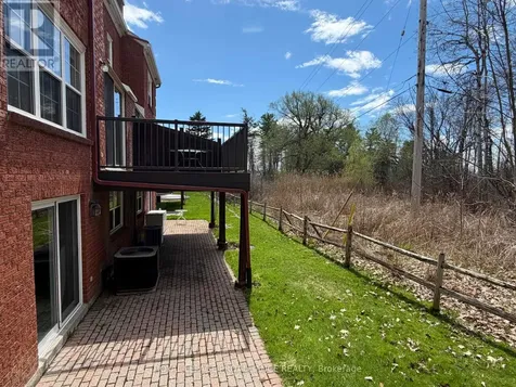 39 Country Club Place Brockville ON K6V 6T8