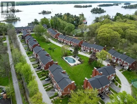 39 Country Club Place Brockville ON K6V 6T8