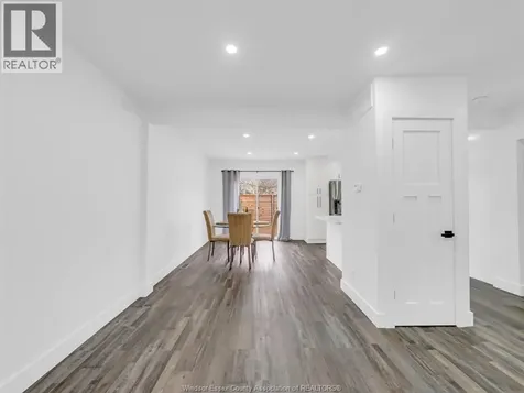 1219 Elsmere Avenue Windsor ON N9A 2B1