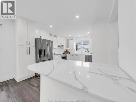 1219 Elsmere Avenue Windsor ON N9A 2B1