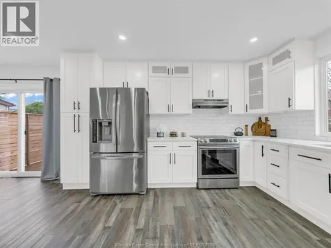 1219 Elsmere Avenue Windsor ON N9A 2B1