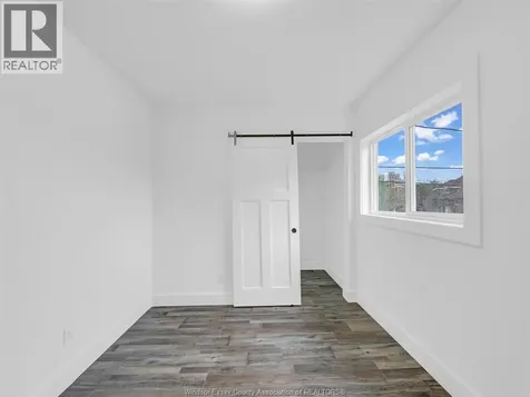 1219 Elsmere Avenue Windsor ON N9A 2B1