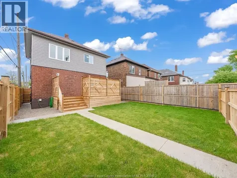 1219 Elsmere Avenue Windsor ON N9A 2B1