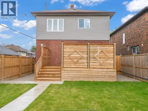 1219 Elsmere Avenue Windsor ON N9A 2B1