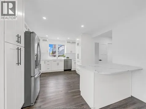 1219 Elsmere Avenue Windsor ON N9A 2B1