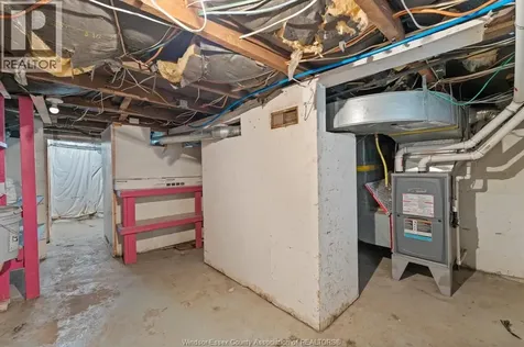 414 Parent Avenue Windsor ON N9A 2C1