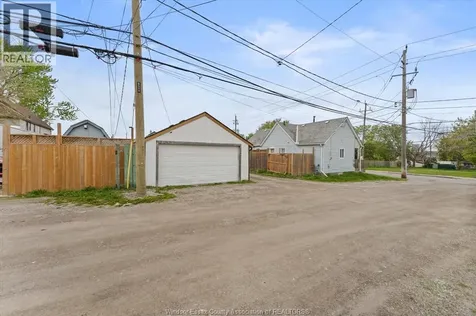 414 Parent Avenue Windsor ON N9A 2C1