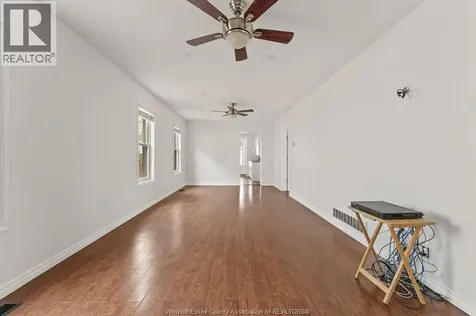 414 Parent Avenue Windsor ON N9A 2C1