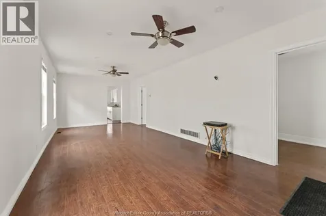 414 Parent Avenue Windsor ON N9A 2C1