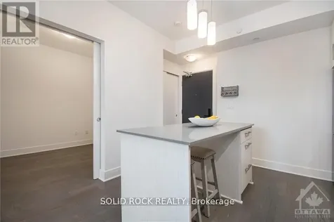 255 Bay Street Ottawa ON K1R 5Z4