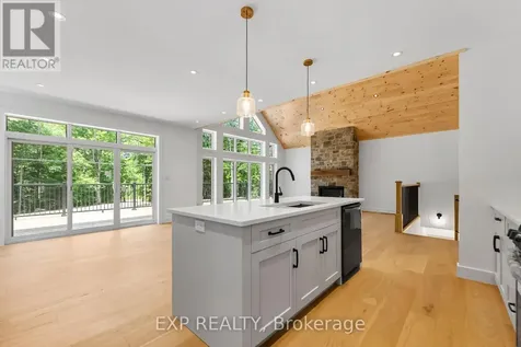 747 Lakewoods Drive Madawaska Valley ON K0J 1B0