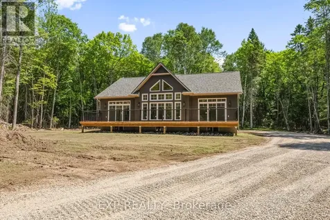 747 Lakewoods Drive Madawaska Valley ON K0J 1B0