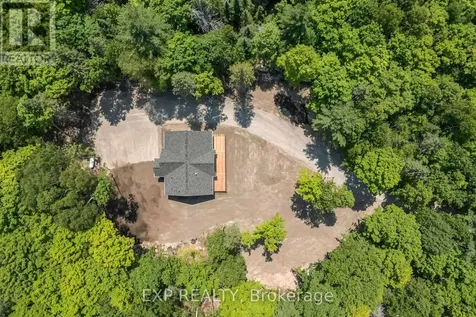 747 Lakewoods Drive Madawaska Valley ON K0J 1B0