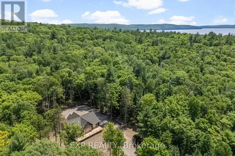 747 Lakewoods Drive Madawaska Valley ON K0J 1B0
