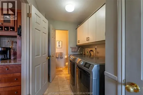 30 Cramar Crescent Chatham ON N7M 6G3