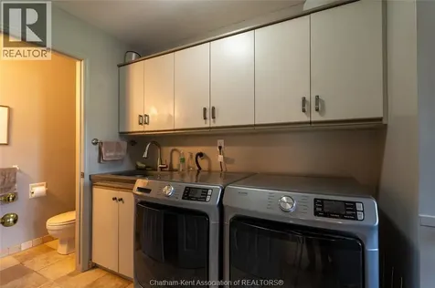 30 Cramar Crescent Chatham ON N7M 6G3