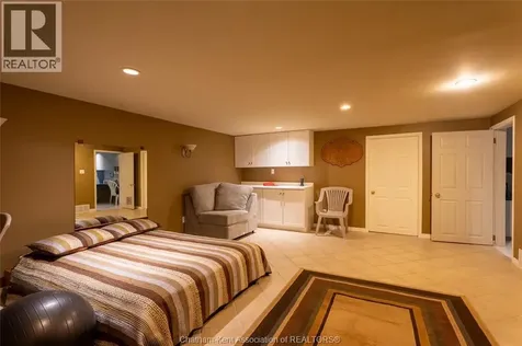 30 Cramar Crescent Chatham ON N7M 6G3