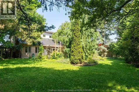 30 Cramar Crescent Chatham ON N7M 6G3