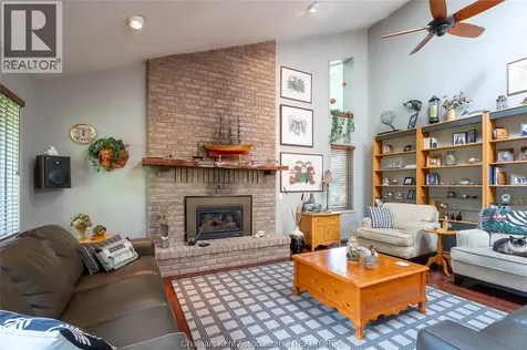 30 Cramar Crescent Chatham ON N7M 6G3