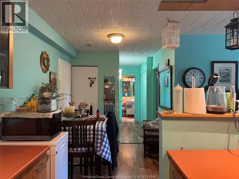 6647 Thornberry Crescent Windsor ON N8T 3A6