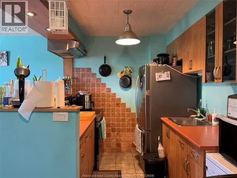 6647 Thornberry Crescent Windsor ON N8T 3A6