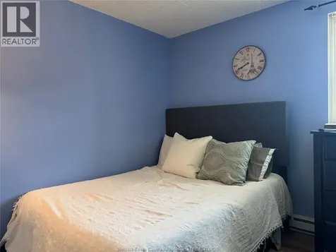 6647 Thornberry Crescent Windsor ON N8T 3A6