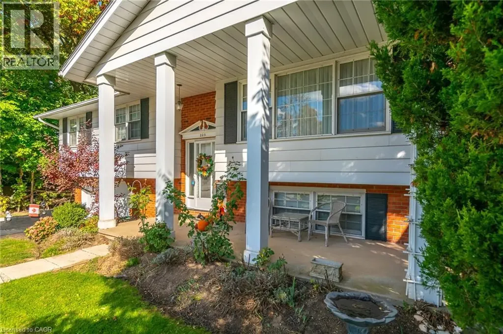 225 Anne Street Niagara-on-the-lake ON L0S 1J0