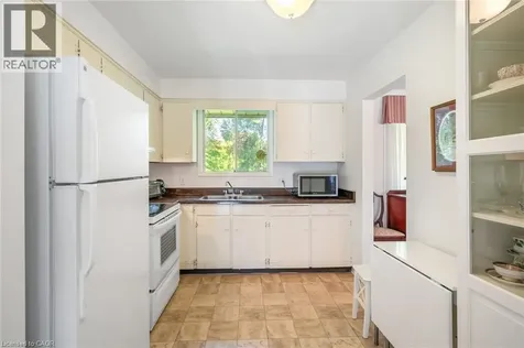 225 Anne Street Niagara-on-the-lake ON L0S 1J0
