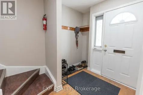 1294 Cahill Drive Ottawa ON K1V 9R1