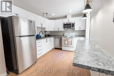 1294 Cahill Drive Ottawa ON K1V 9R1