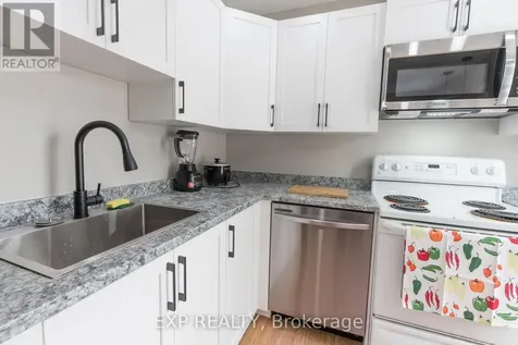 1294 Cahill Drive Ottawa ON K1V 9R1