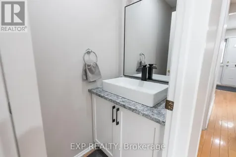 1294 Cahill Drive Ottawa ON K1V 9R1