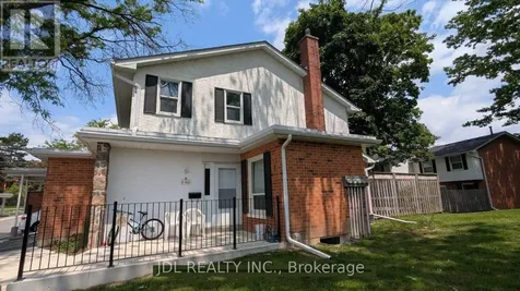 431 Keats Way Waterloo ON N2L 5S7
