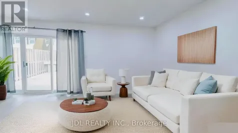 431 Keats Way Waterloo ON N2L 5S7
