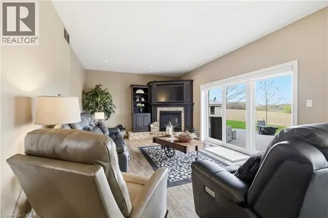 890 Perkin Crescent Listowel ON N4W 3R8