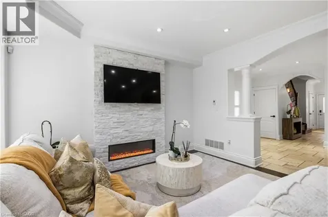 199 Hunter Street West Hamilton ON L8P 1R7