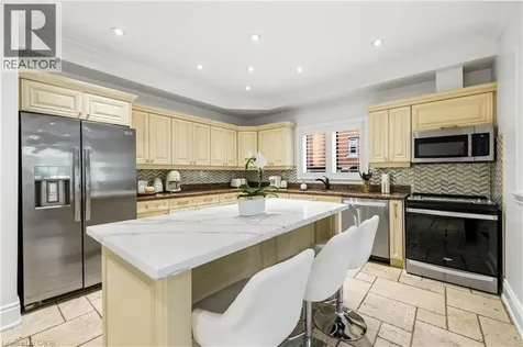 199 Hunter Street West Hamilton ON L8P 1R7