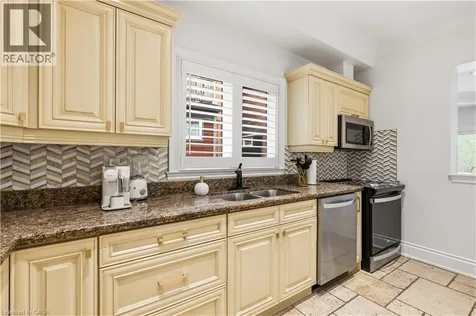 199 Hunter Street West Hamilton ON L8P 1R7