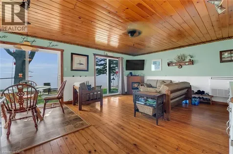 803 Sandy Bay Road Dunnville ON N1A 2W6