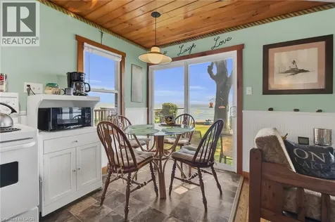 803 Sandy Bay Road Dunnville ON N1A 2W6