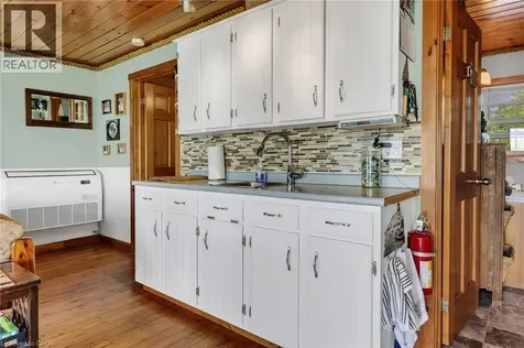 803 Sandy Bay Road Dunnville ON N1A 2W6