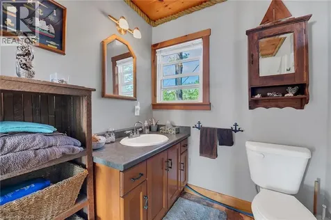 803 Sandy Bay Road Dunnville ON N1A 2W6