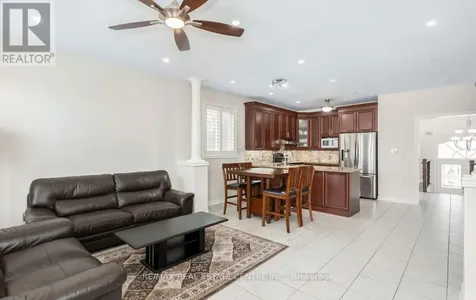 43 Donherb Crescent Caledon ON L7C 1E4