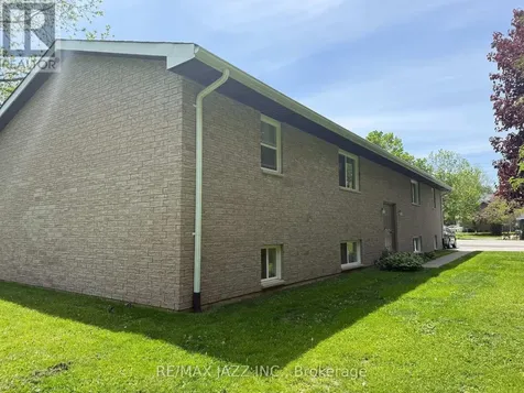 416 Gill Street Orillia ON L3V 4K6