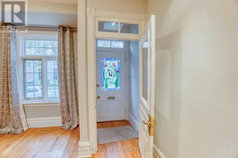 87 Guigues Avenue Ottawa ON K1N 5H8