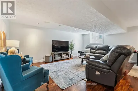 1807 8th Avenue West Owen Sound ON N4K 0A7