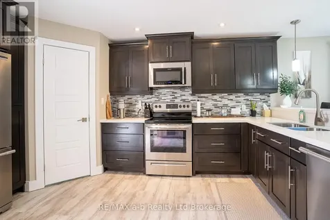 136 Maple Lane Tillsonburg ON N4G 2Y9