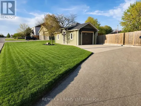 136 Maple Lane Tillsonburg ON N4G 2Y9