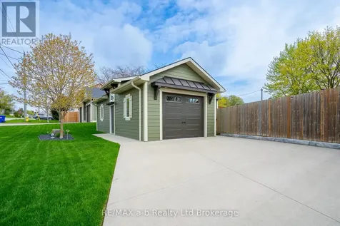 136 Maple Lane Tillsonburg ON N4G 2Y9